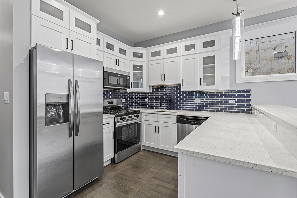 4827 S Saint Lawrence Avenue, Chicago, IL 60615