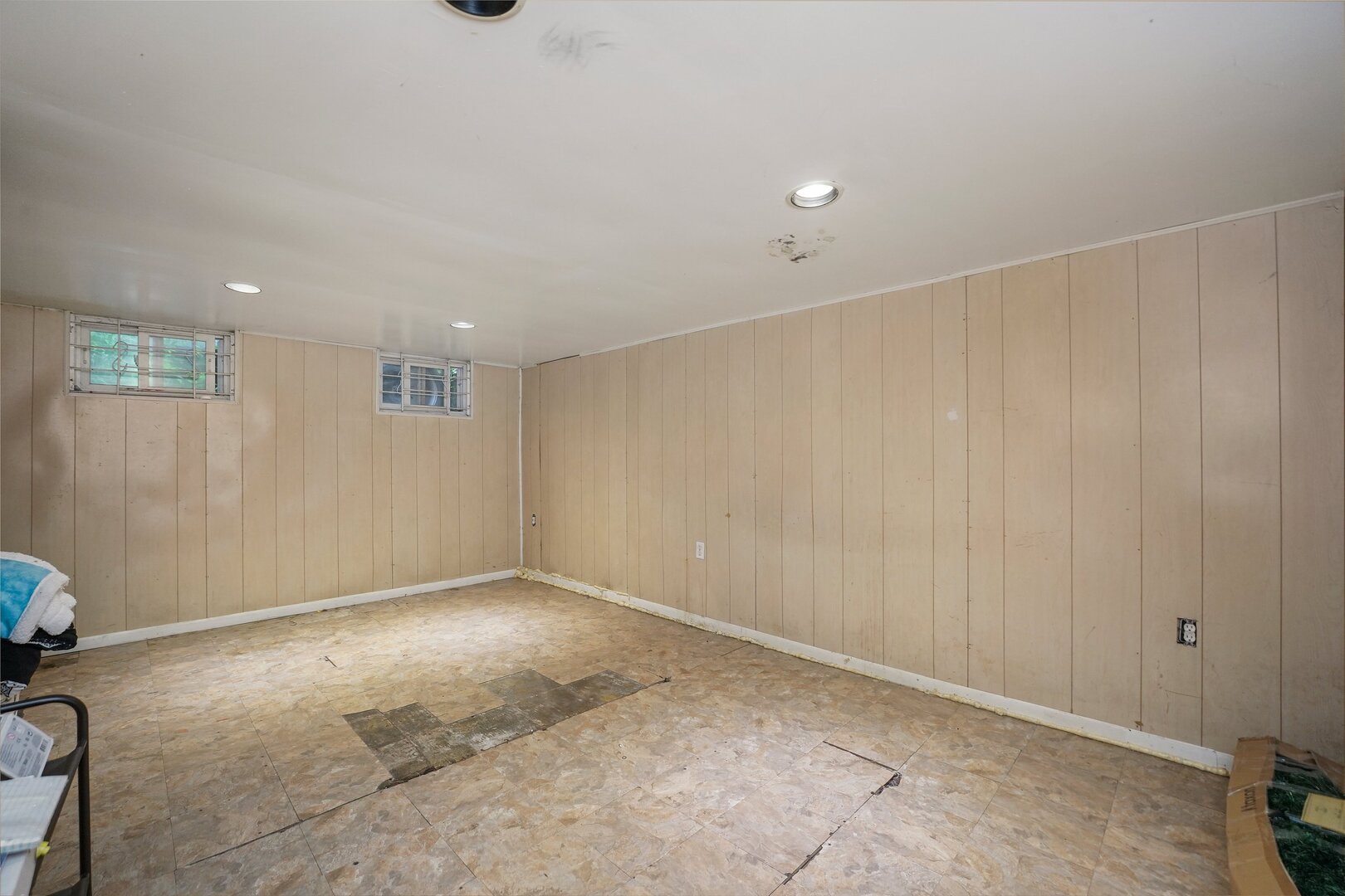 1051 N Parkside Avenue, Chicago, IL 60651