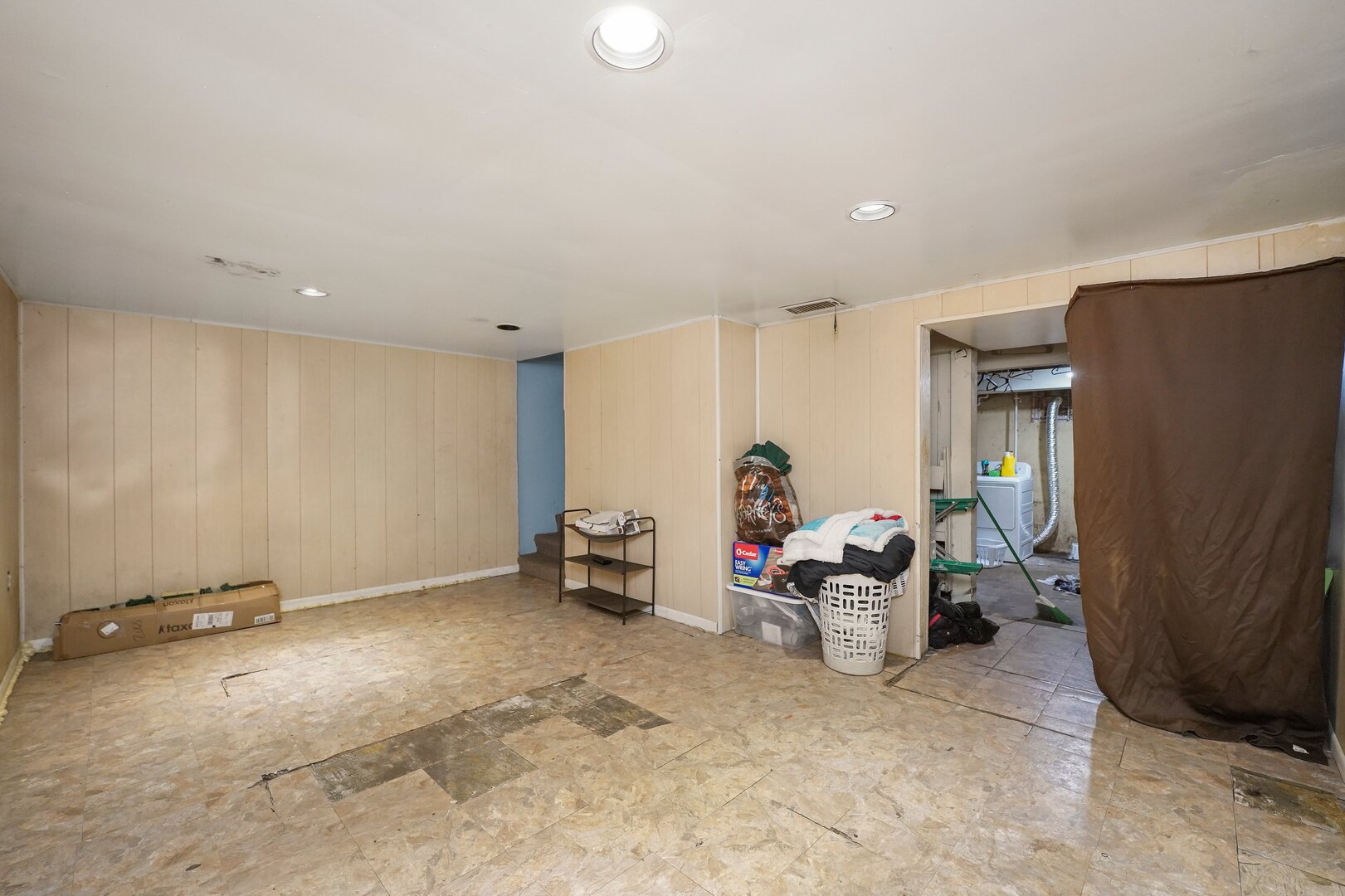 1051 N Parkside Avenue, Chicago, IL 60651