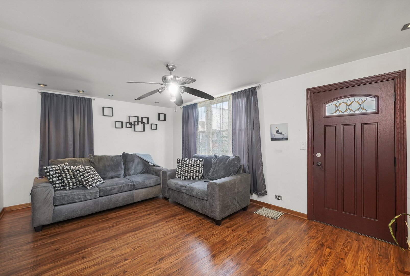 1051 N Parkside Avenue, Chicago, IL 60651