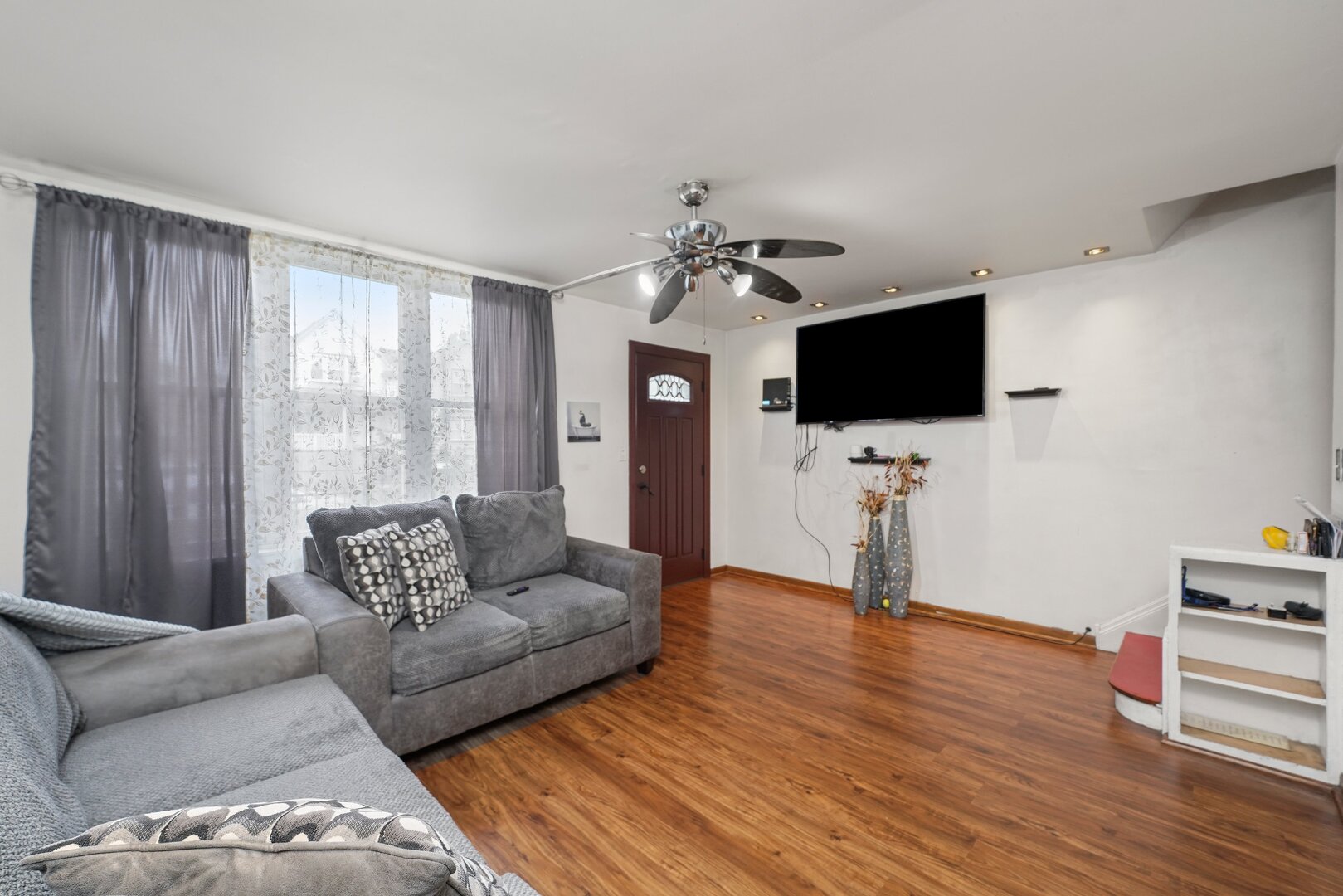 1051 N Parkside Avenue, Chicago, IL 60651