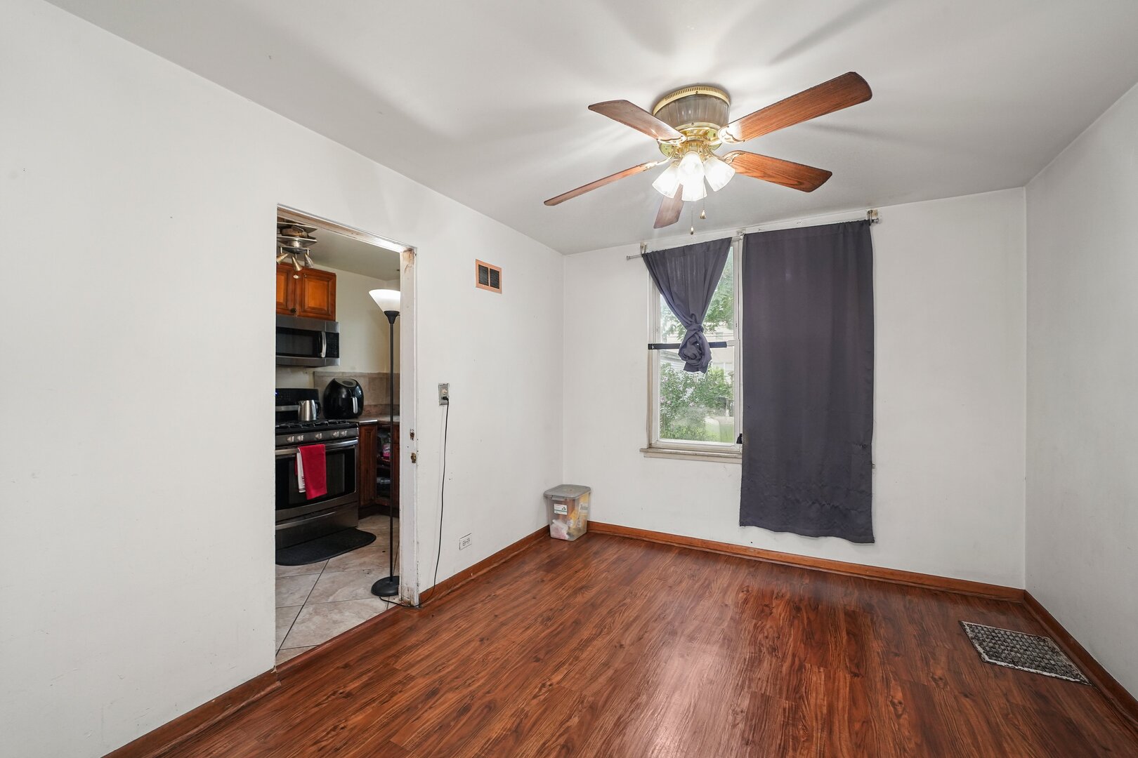 1051 N Parkside Avenue, Chicago, IL 60651