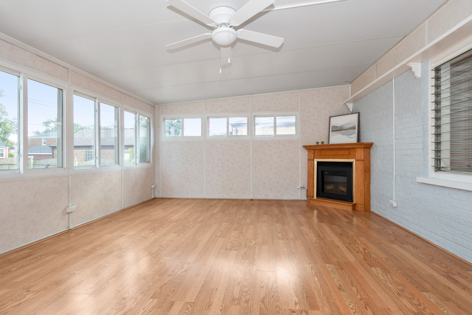 10041 S Saint Louis Avenue, Evergreen Park, IL 60805