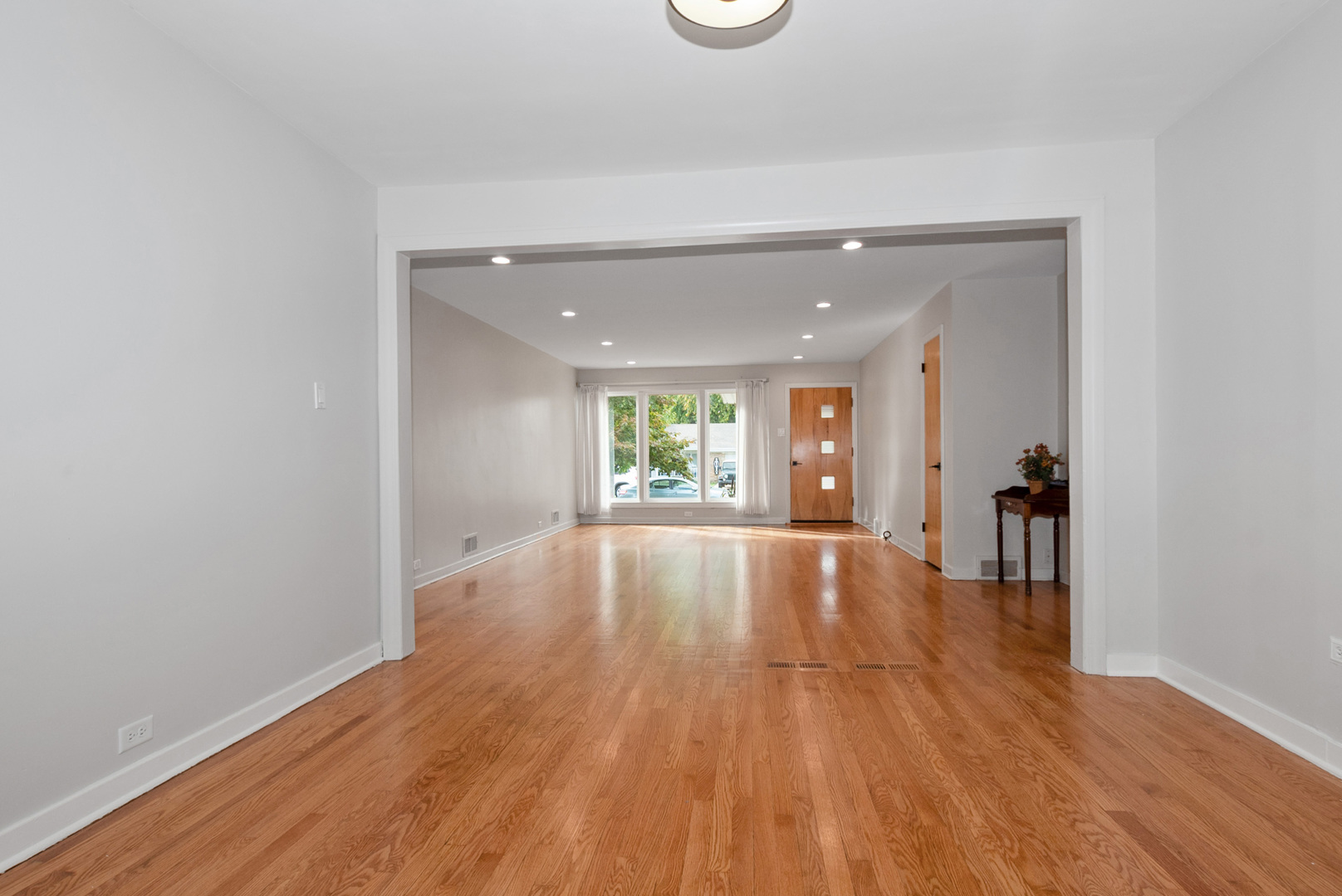 10041 S Saint Louis Avenue, Evergreen Park, IL 60805