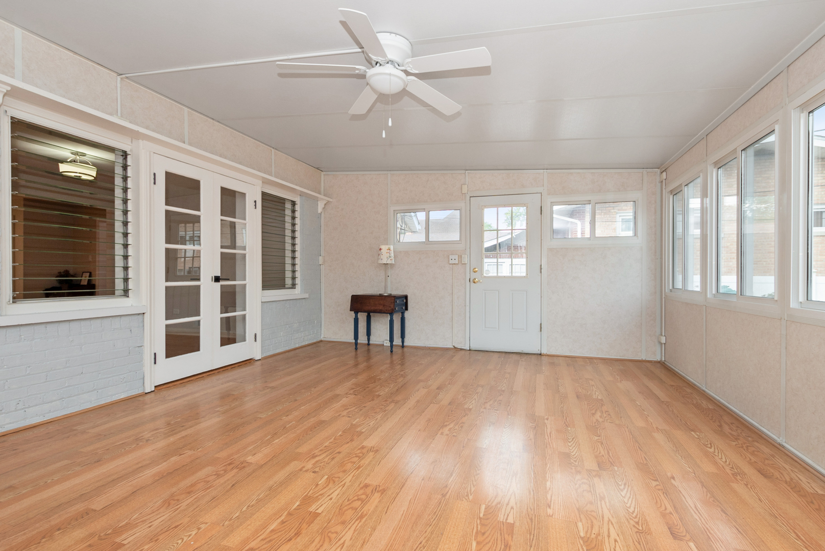 10041 S Saint Louis Avenue, Evergreen Park, IL 60805