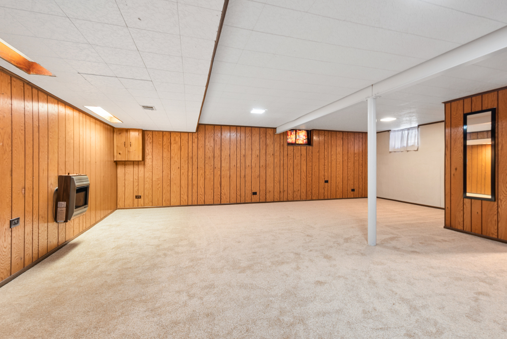 10041 S Saint Louis Avenue, Evergreen Park, IL 60805