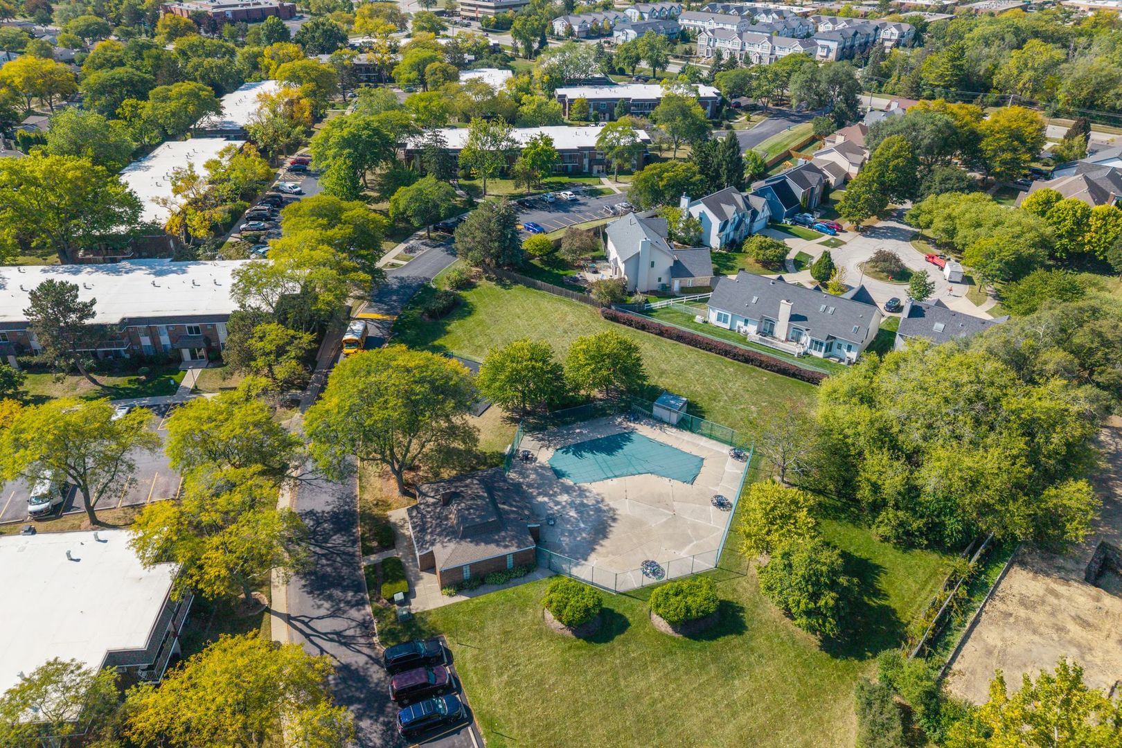 972 Thornton Lane #102, Buffalo Grove, IL 60089