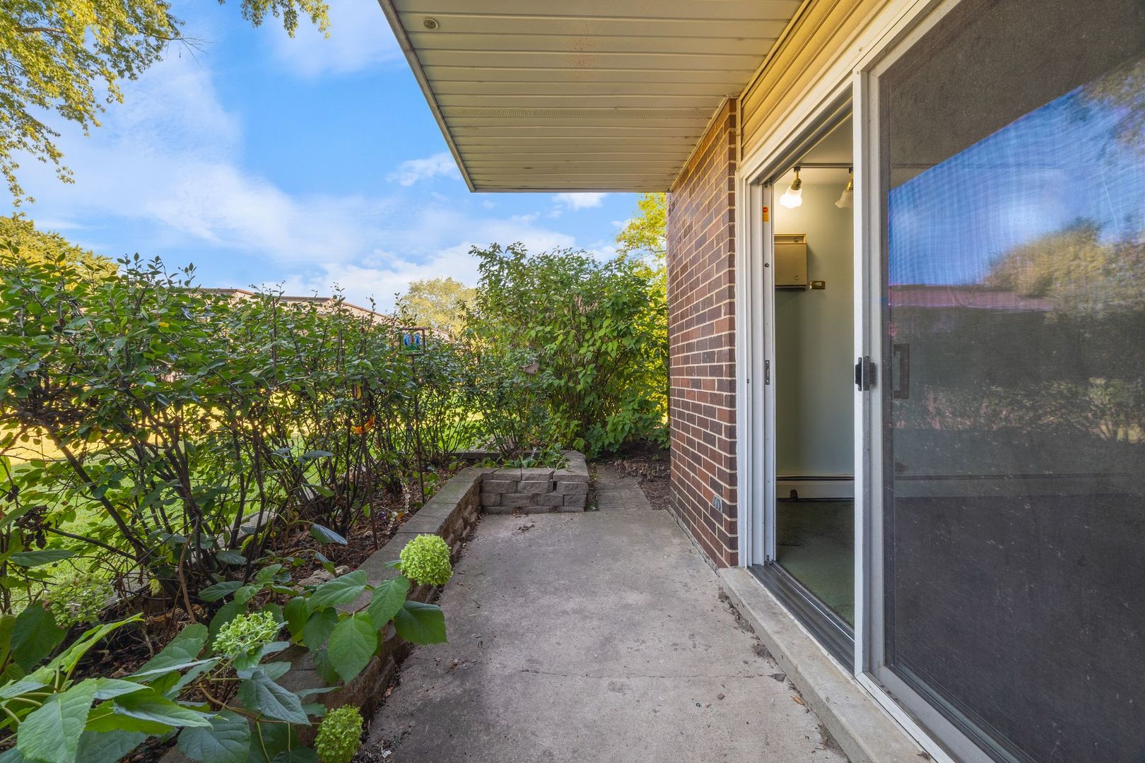 972 Thornton Lane #102, Buffalo Grove, IL 60089