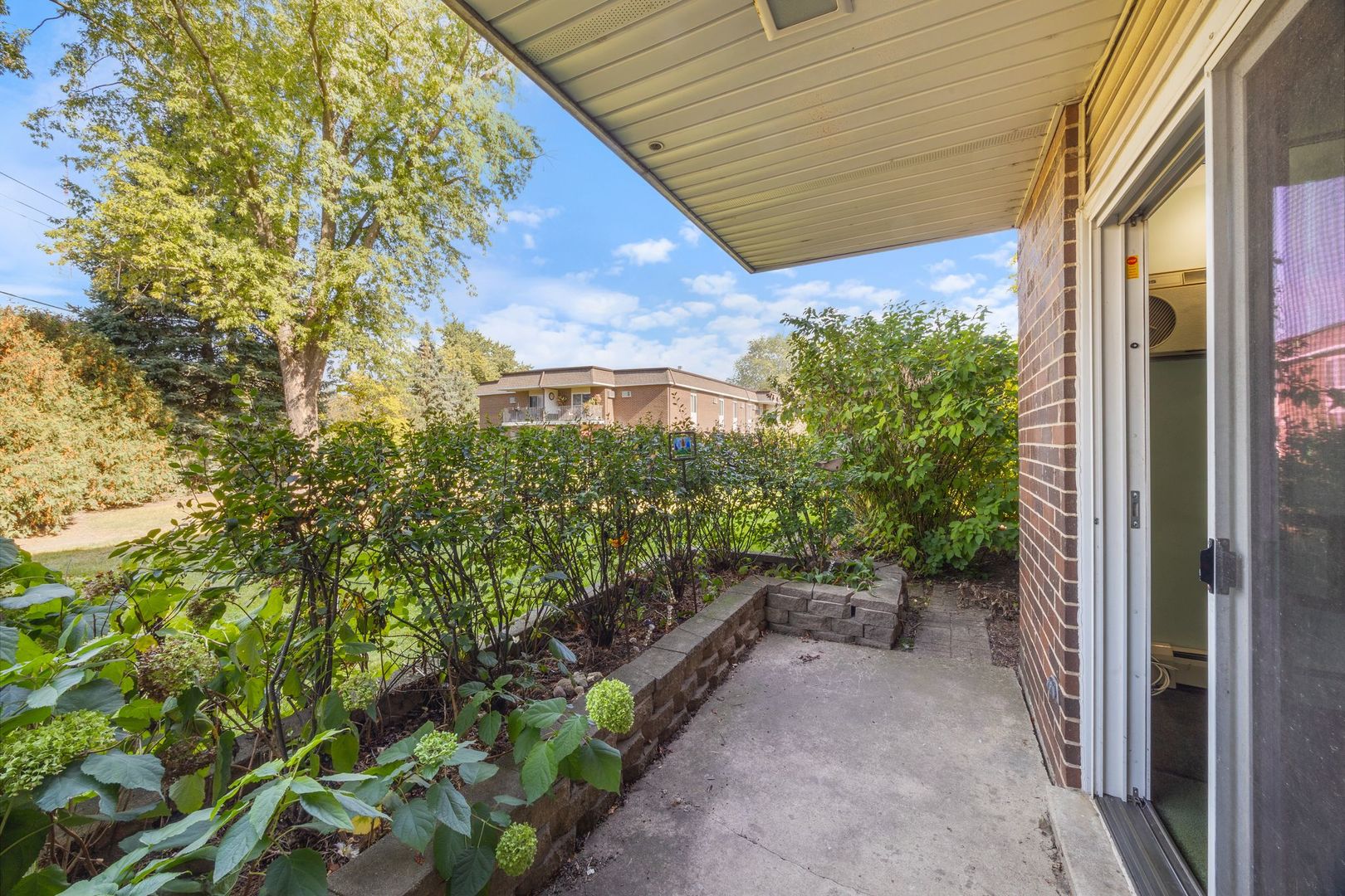 972 Thornton Lane #102, Buffalo Grove, IL 60089