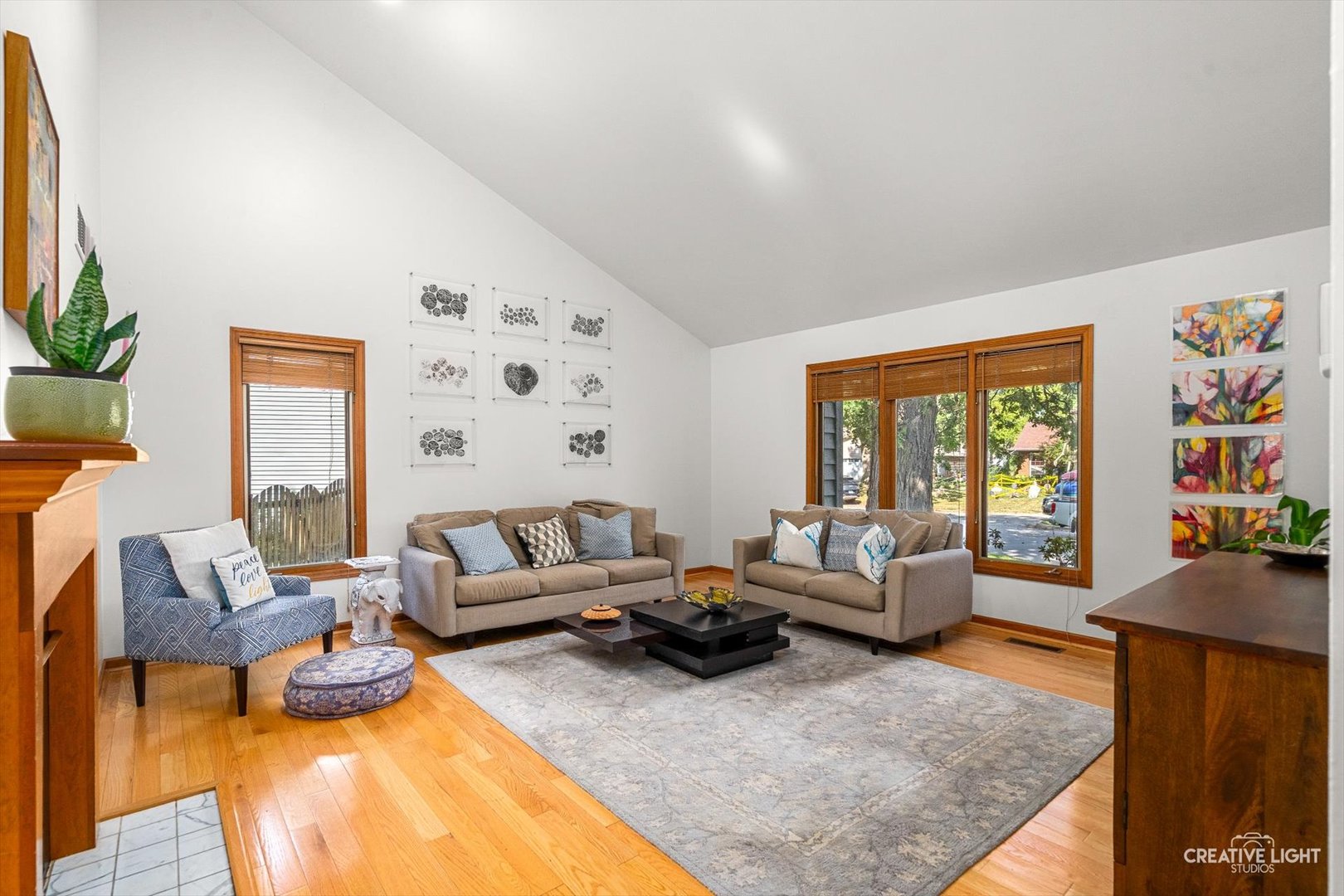 2587 OAKTON Court, Lisle, IL 60532