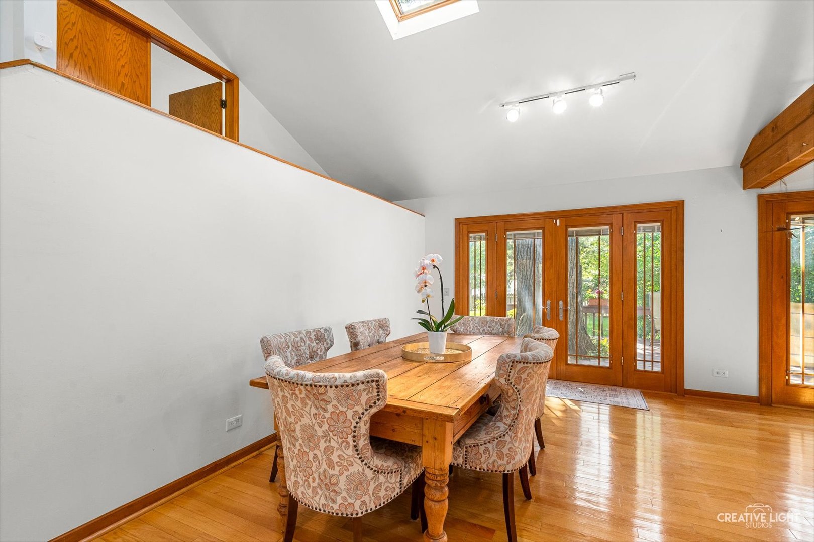 2587 OAKTON Court, Lisle, IL 60532