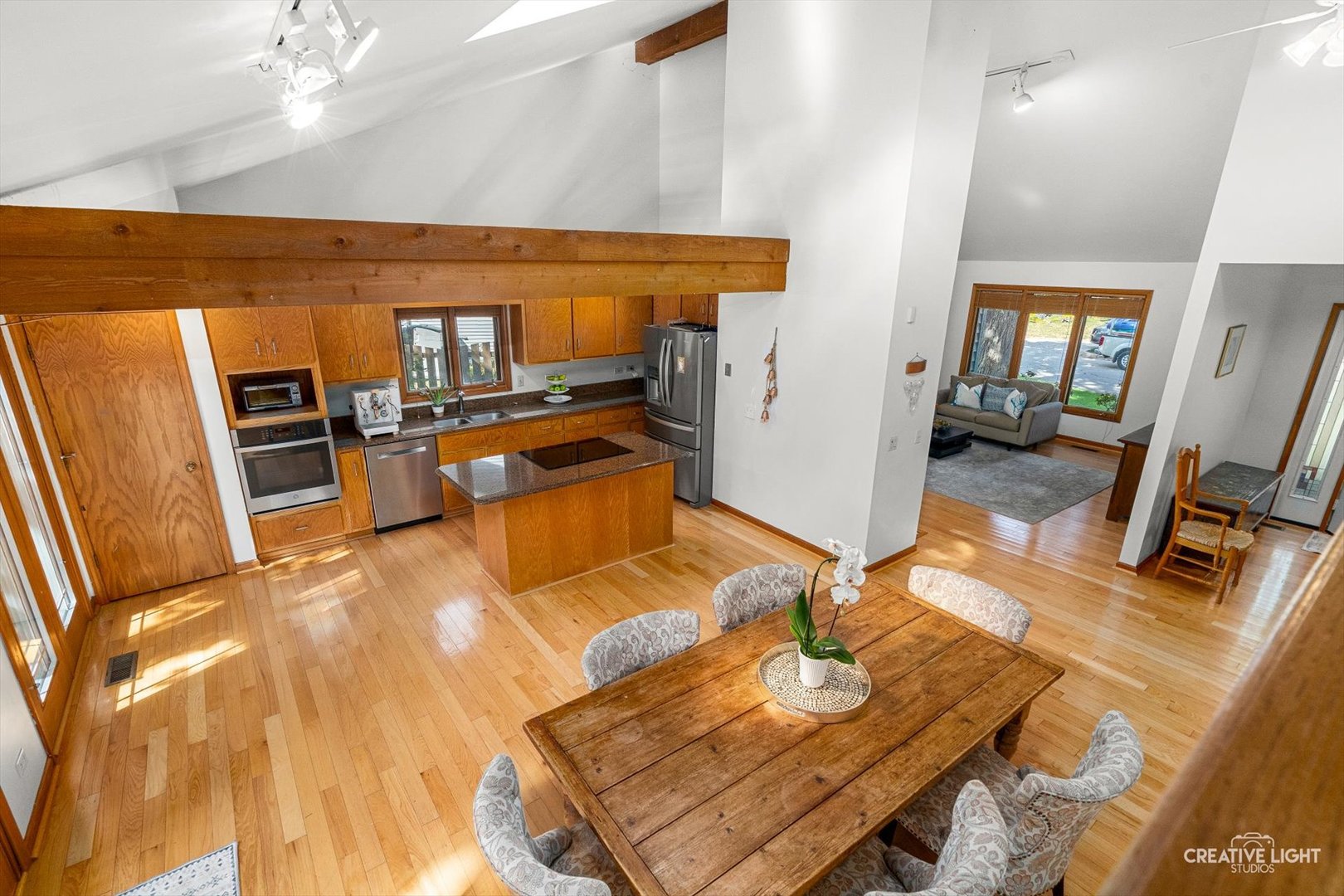 2587 OAKTON Court, Lisle, IL 60532