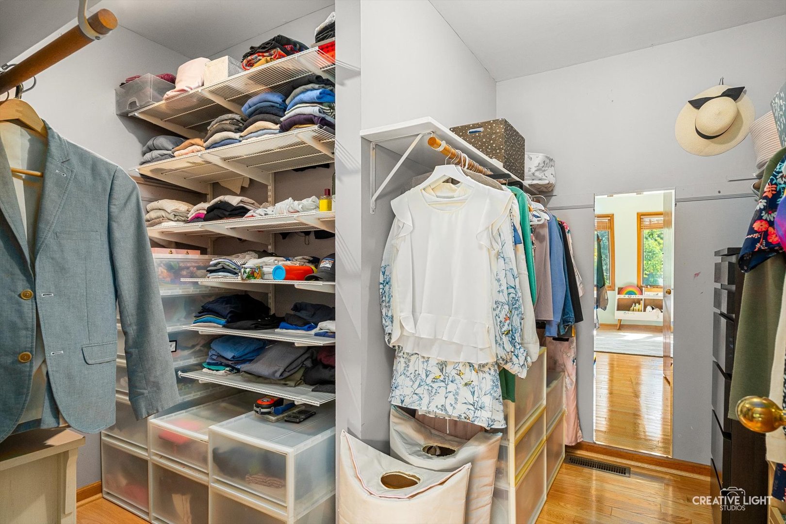 2587 OAKTON Court, Lisle, IL 60532