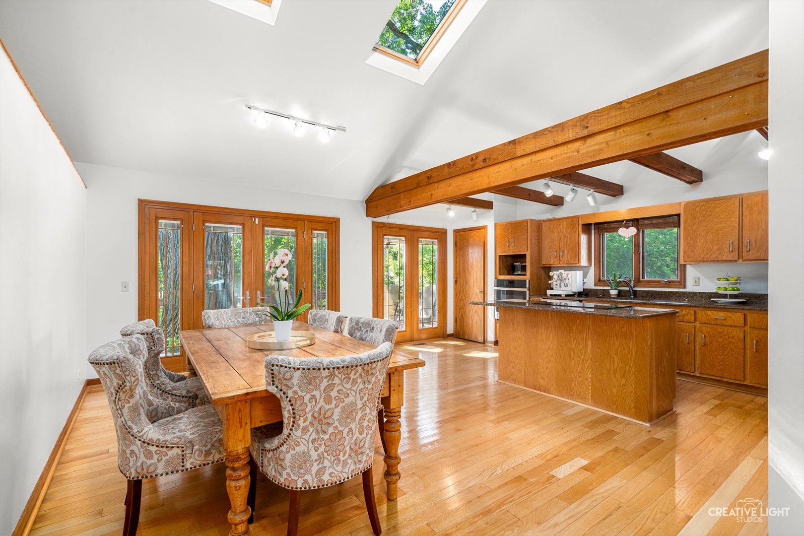 2587 OAKTON Court, Lisle, IL 60532