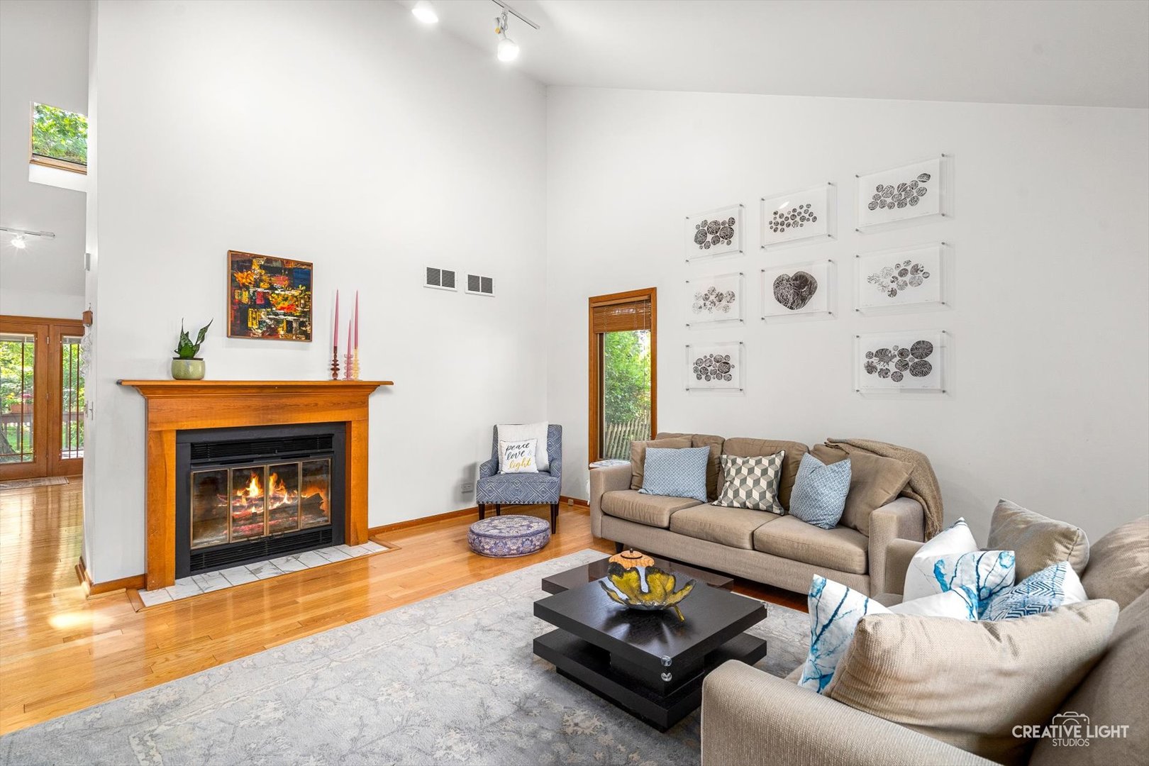 2587 OAKTON Court, Lisle, IL 60532