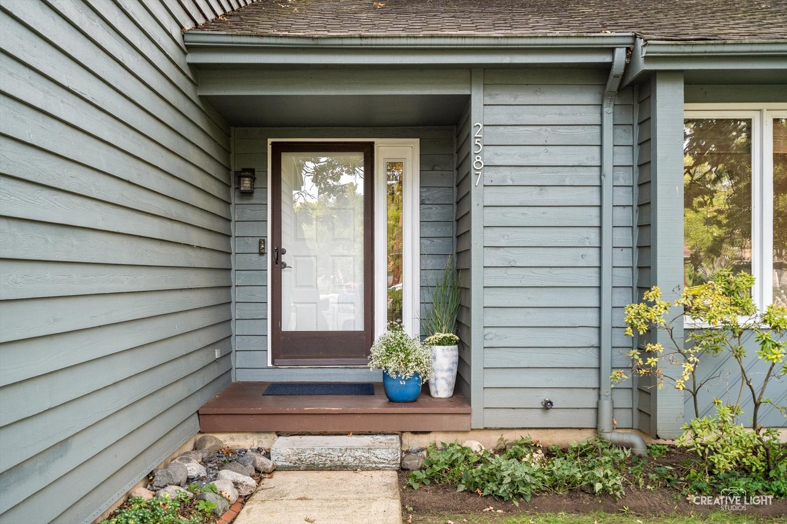 2587 OAKTON Court, Lisle, IL 60532