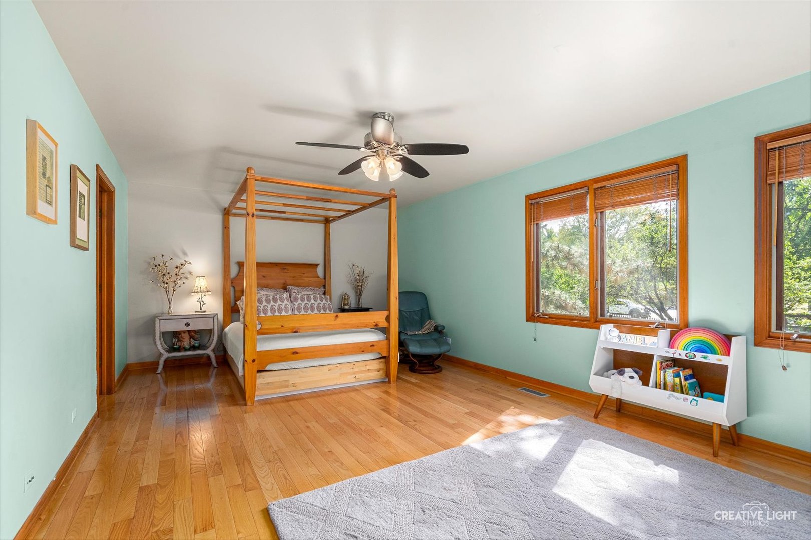 2587 OAKTON Court, Lisle, IL 60532