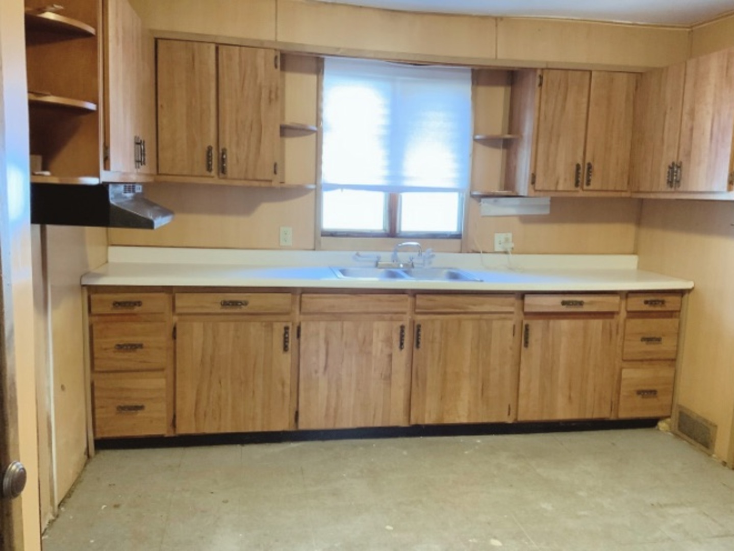 457 S Desplaines Street, Joliet, IL 60436