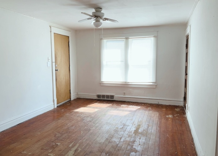 457 S Desplaines Street, Joliet, IL 60436