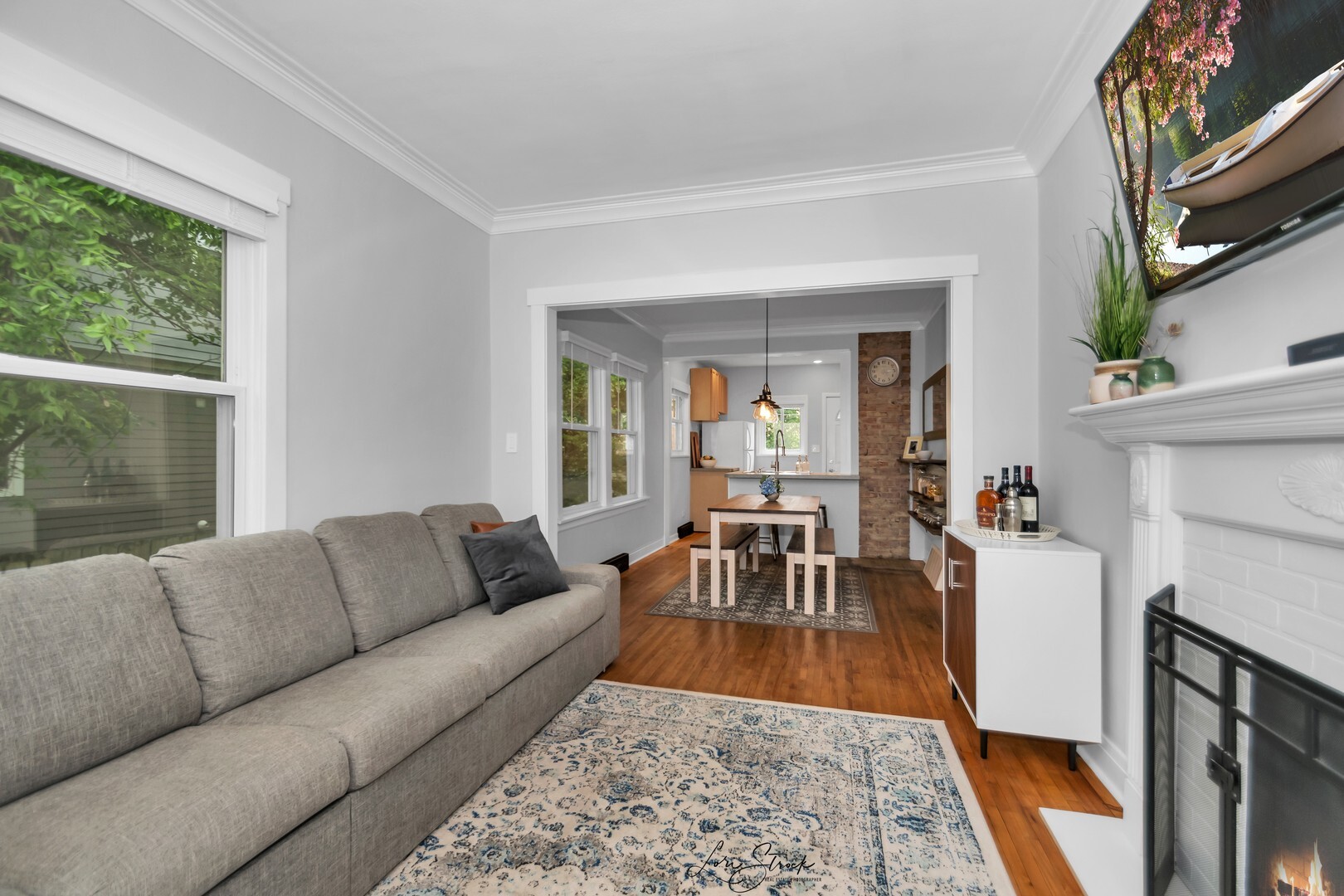 204 E Burlington Street, Riverside, IL 60546