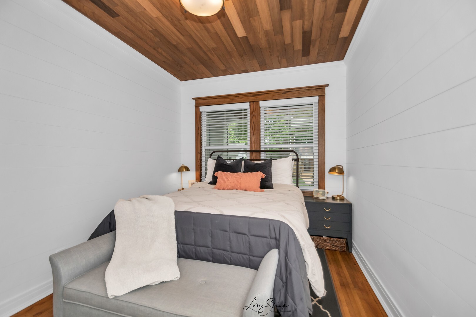 204 E Burlington Street, Riverside, IL 60546