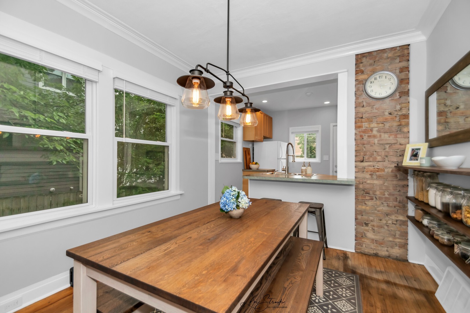 204 E Burlington Street, Riverside, IL 60546