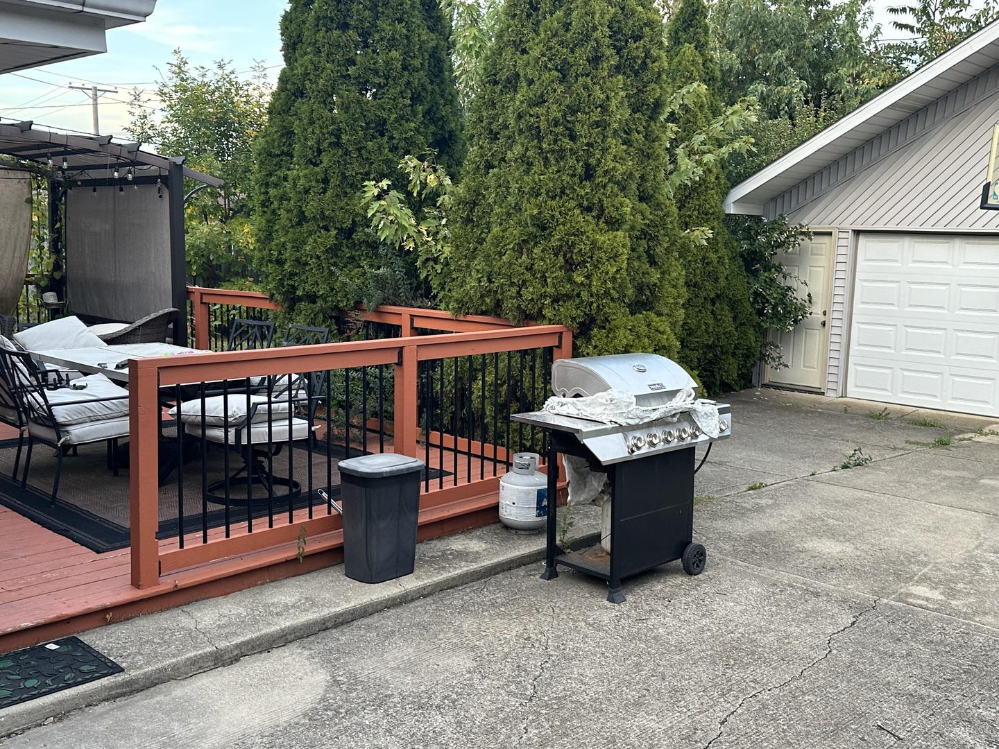 10501 Forest Lane, Chicago Ridge, IL 60415