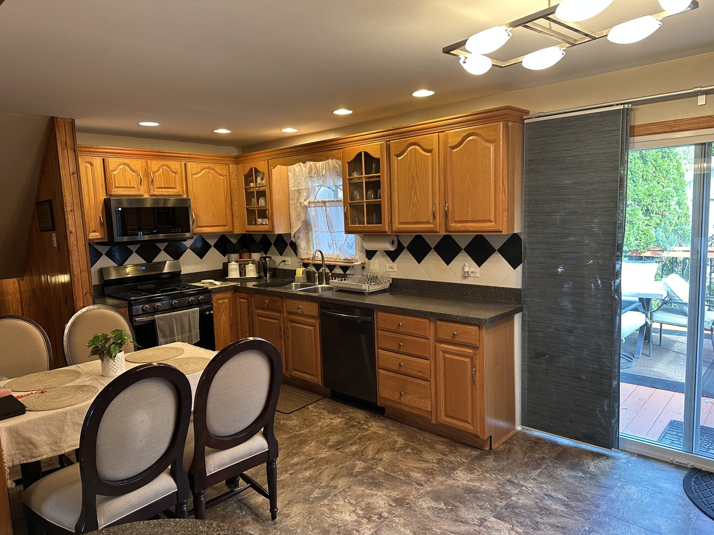 10501 Forest Lane, Chicago Ridge, IL 60415