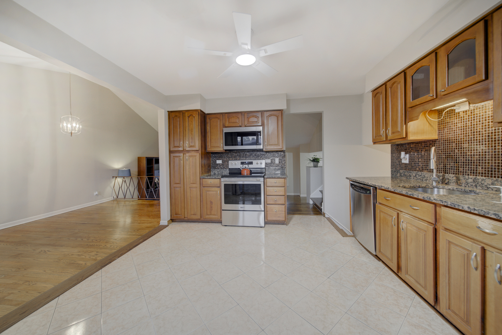 1324 S Main Street, Lombard, IL 60148