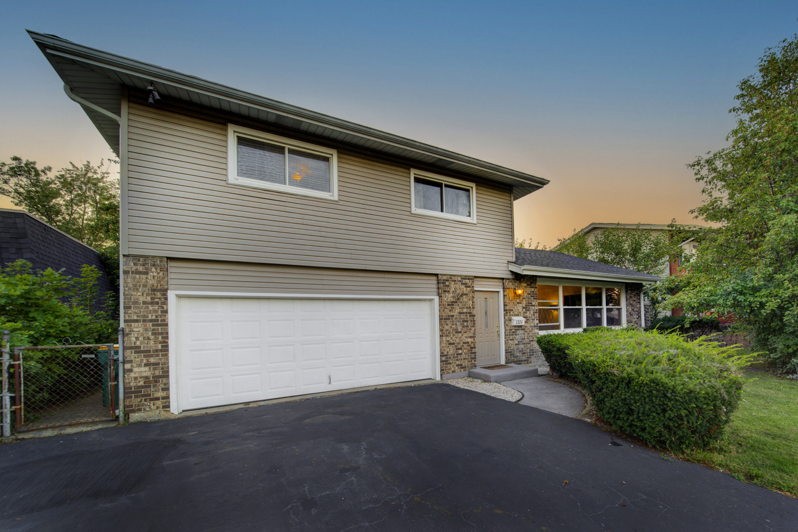 1324 S Main Street, Lombard, IL 60148