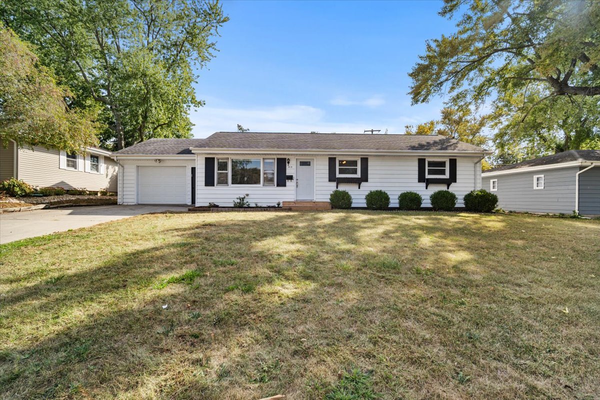 415 Bradley Lane, Normal, IL 61761