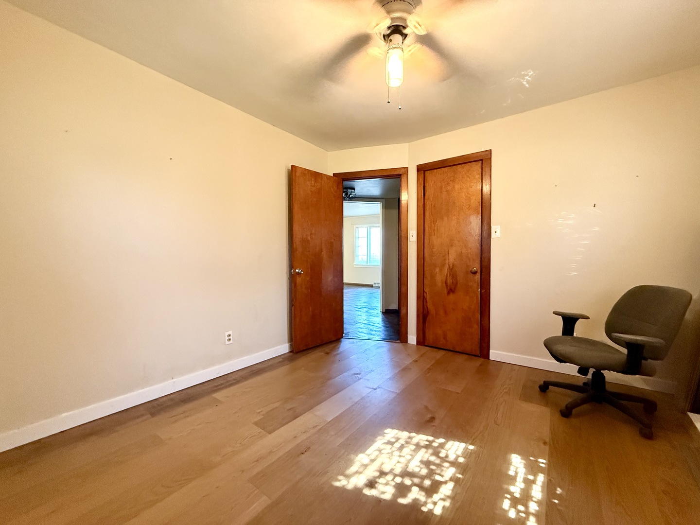 2707 N US Highway 45-52, Clifton, IL 60927