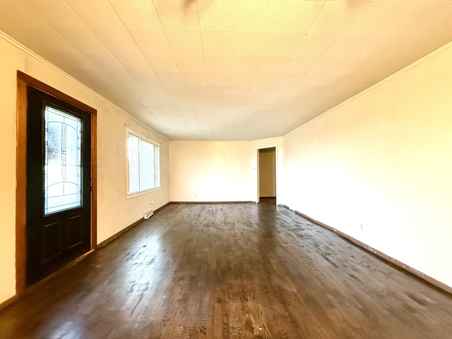 2707 N US Highway 45-52, Clifton, IL 60927