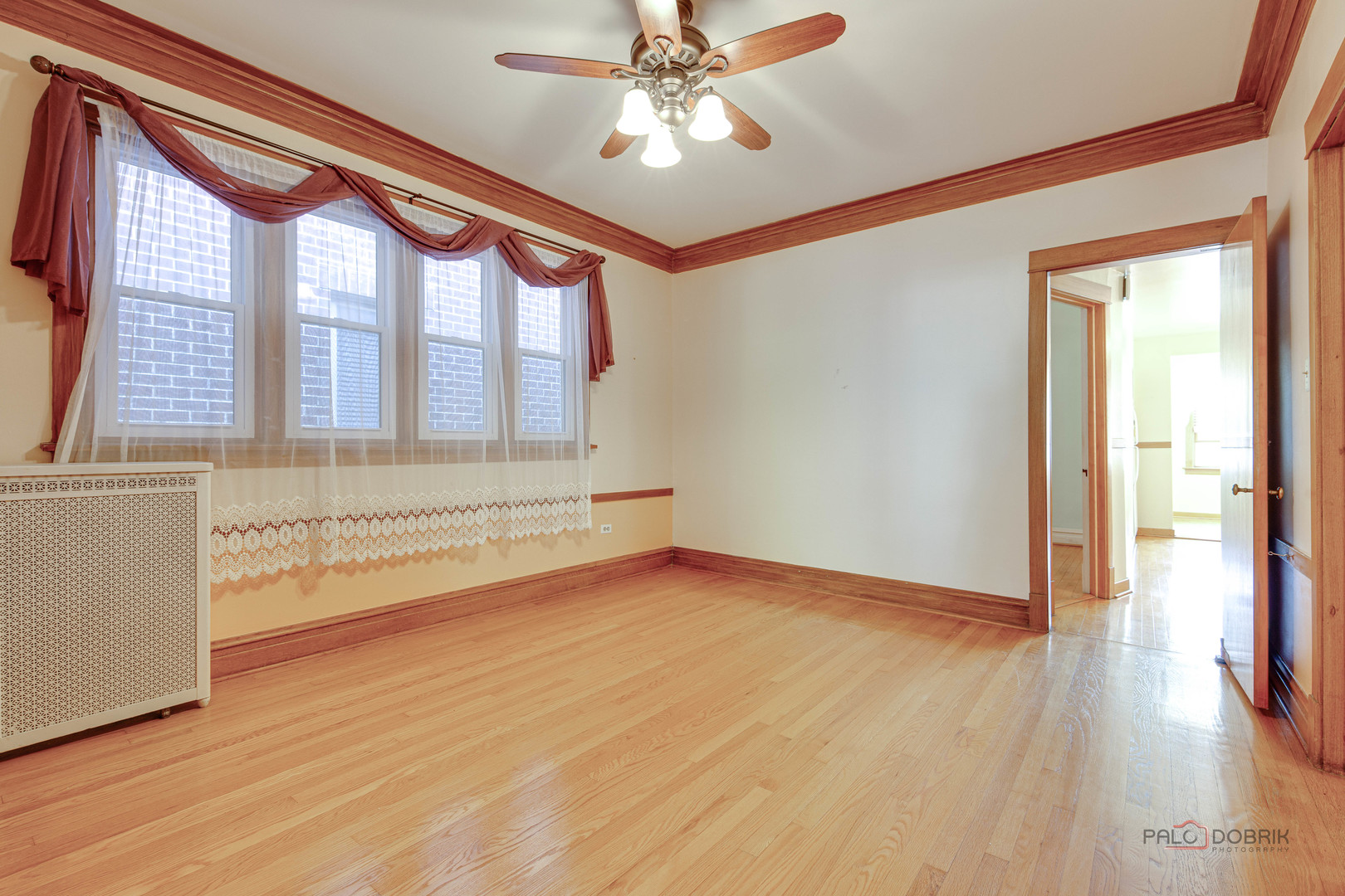 5431 W Wilson Avenue, Chicago, IL 60630