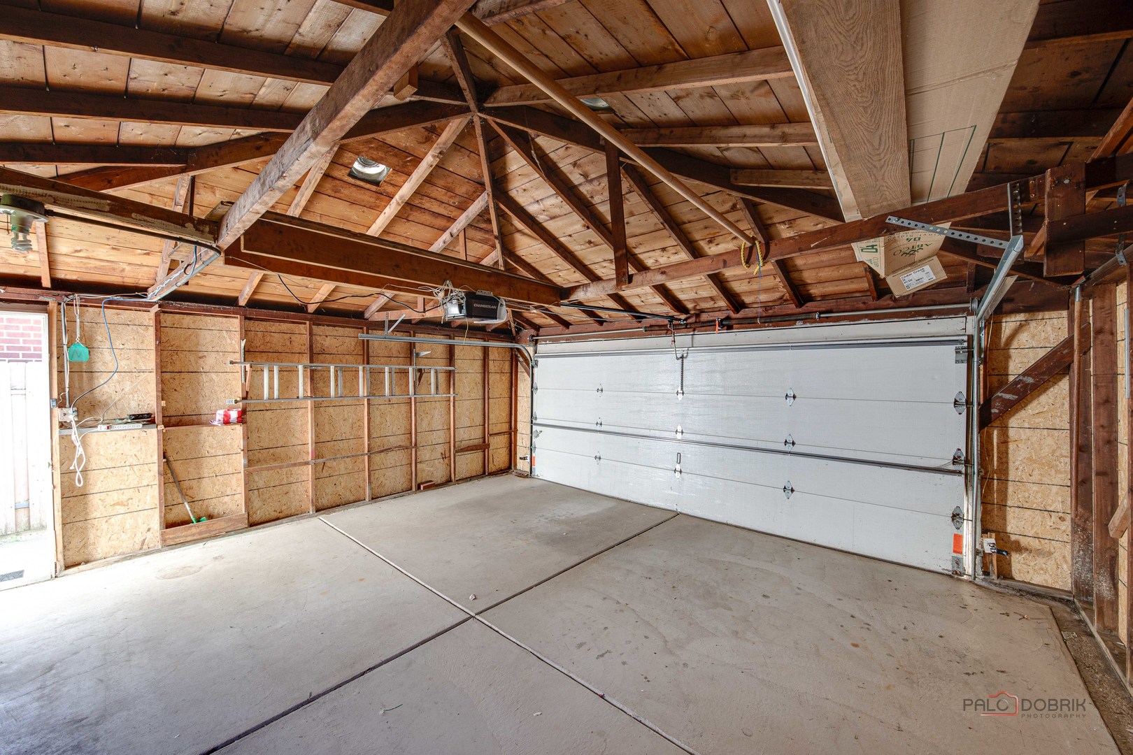 5431 W Wilson Avenue, Chicago, IL 60630