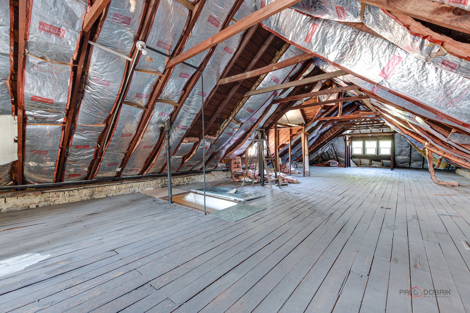 5431 W Wilson Avenue, Chicago, IL 60630