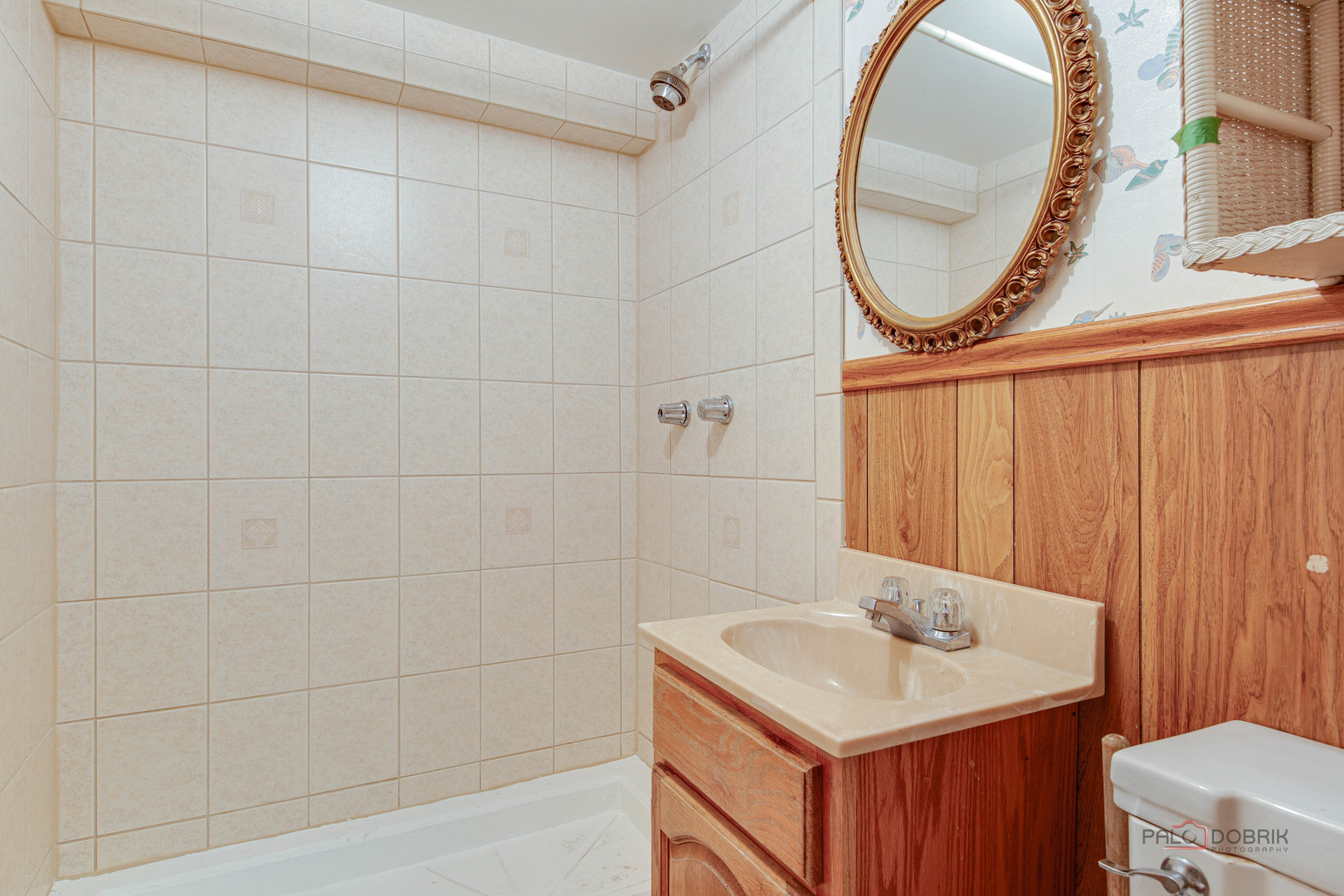 5431 W Wilson Avenue, Chicago, IL 60630