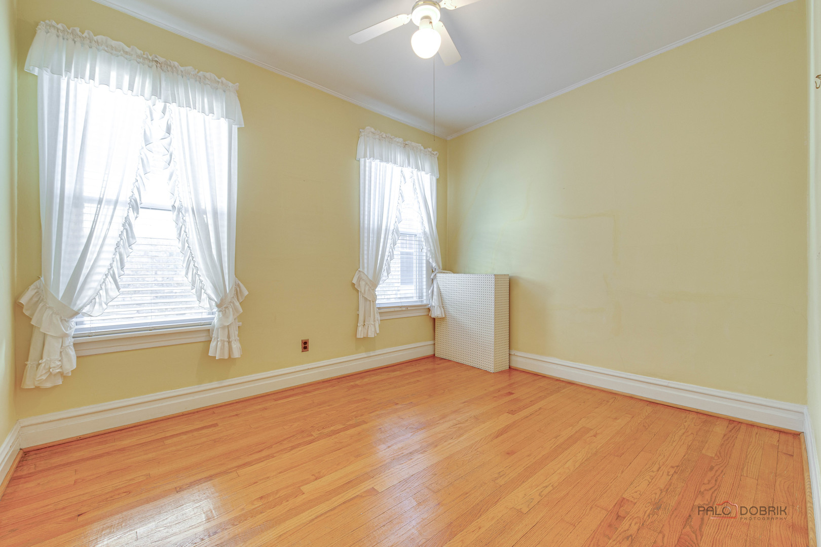 5431 W Wilson Avenue, Chicago, IL 60630