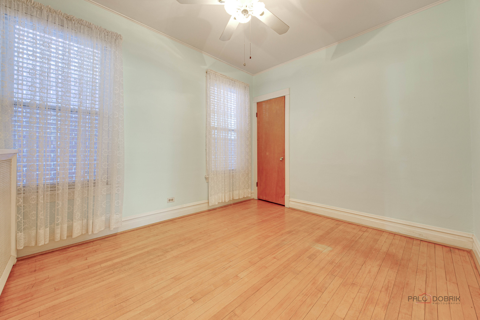 5431 W Wilson Avenue, Chicago, IL 60630