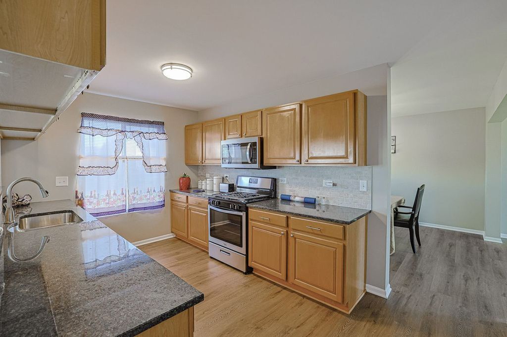 2407 Miriam Avenue, Zion, IL 60099