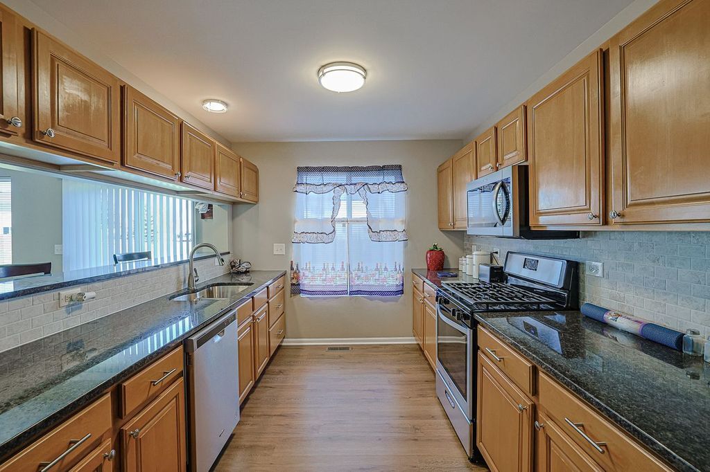 2407 Miriam Avenue, Zion, IL 60099