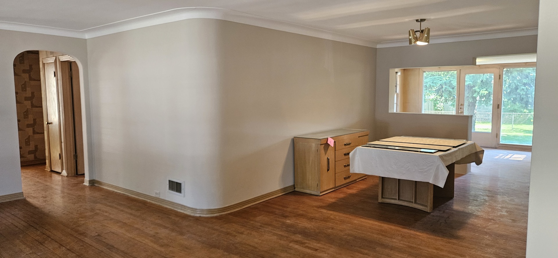 9241 S Richmond Avenue, Evergreen Park, IL 60805