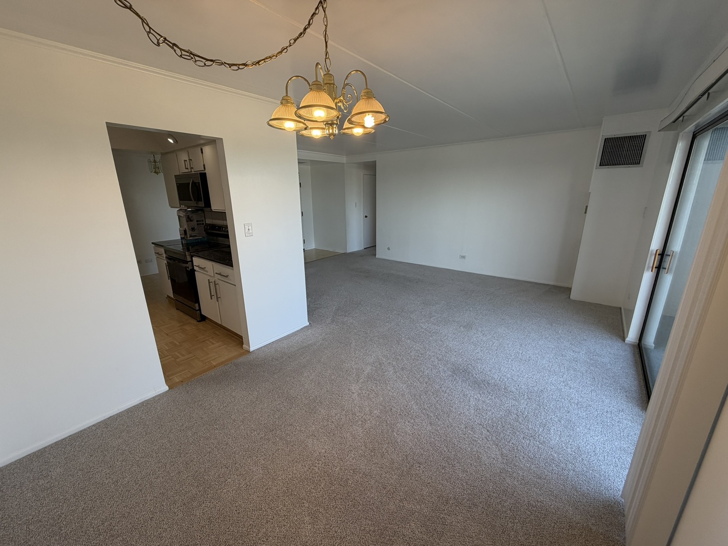 6340 Americana Drive #1202, Willowbrook, IL 60527