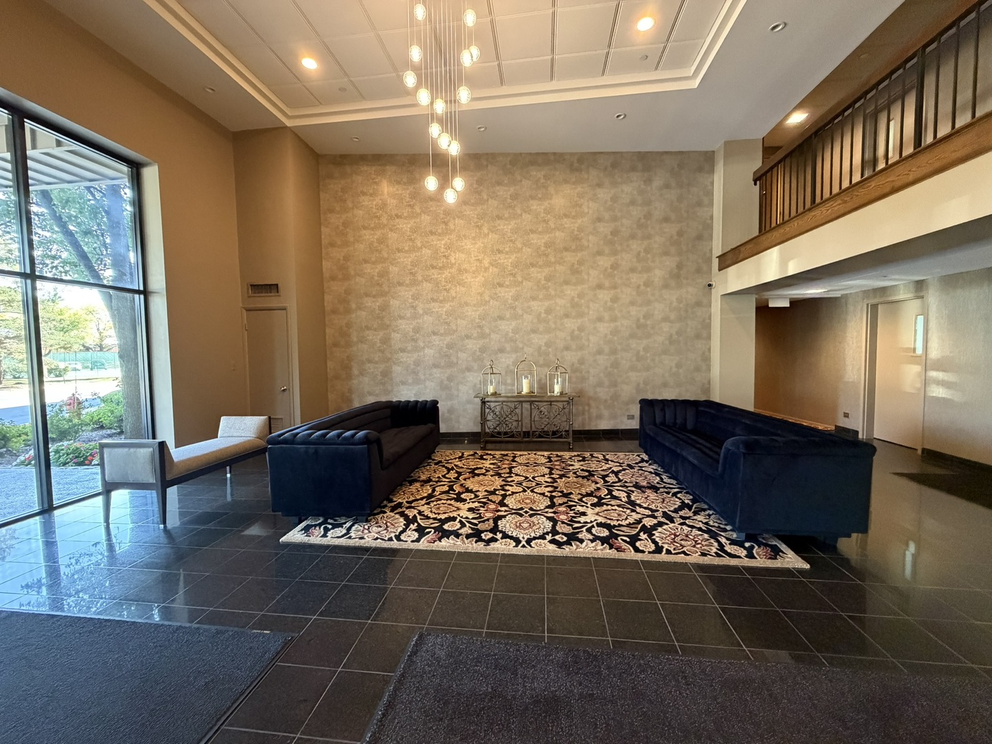 6340 Americana Drive #1202, Willowbrook, IL 60527