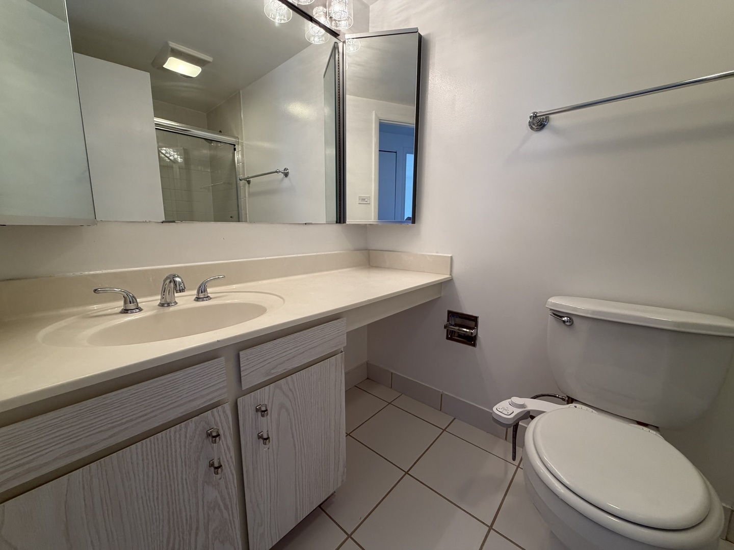 6340 Americana Drive #1202, Willowbrook, IL 60527