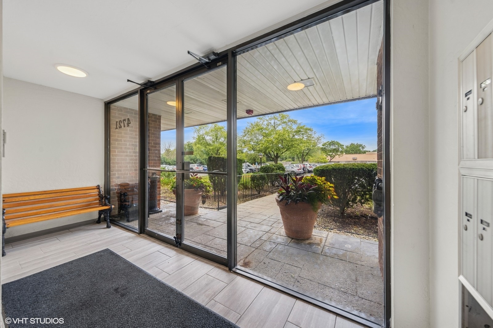 4721 Saint Joseph Creek Road #1B, Lisle, IL 60532