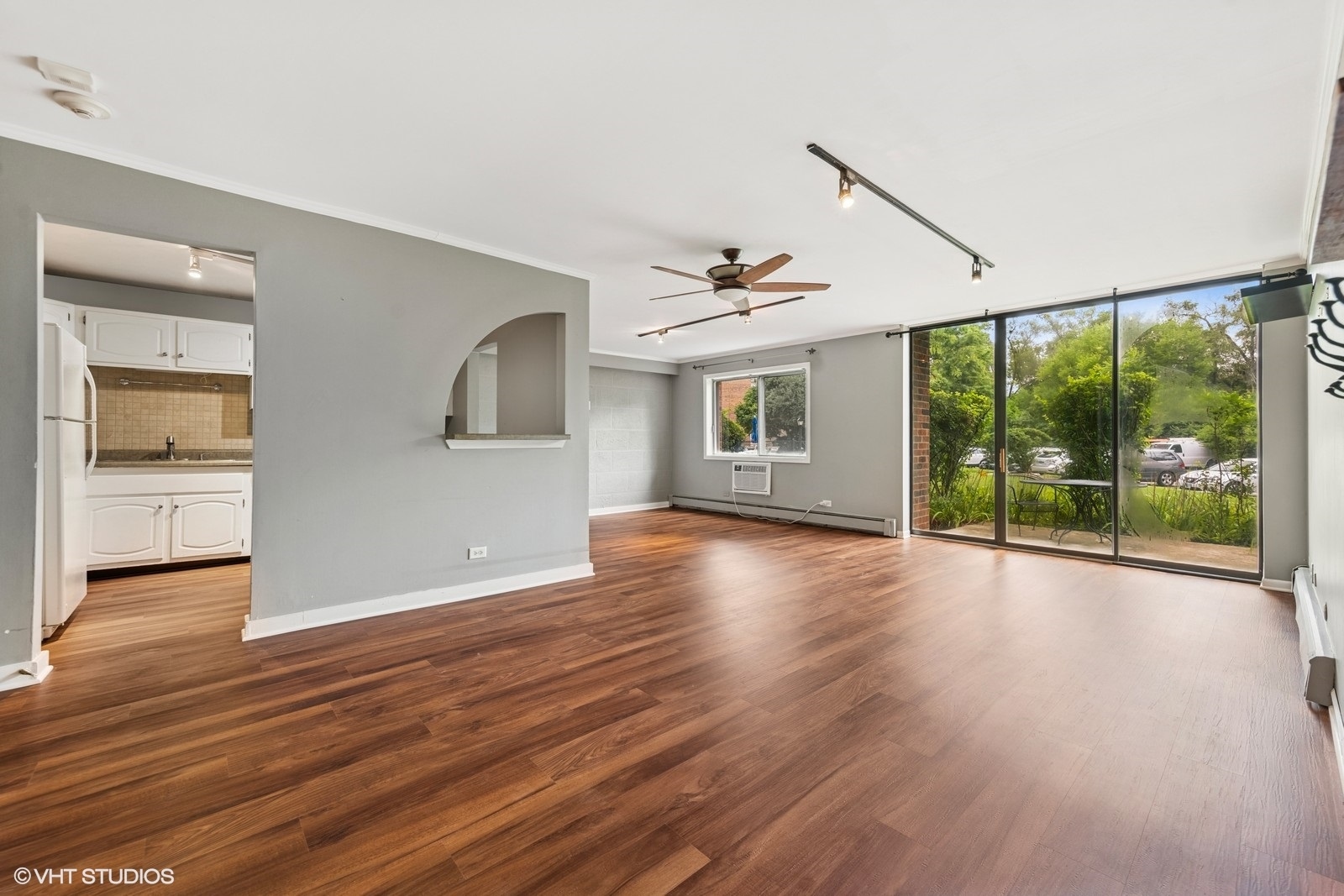 4721 Saint Joseph Creek Road #1B, Lisle, IL 60532