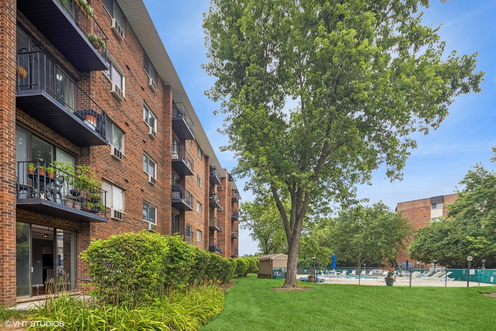 4721 Saint Joseph Creek Road #1B, Lisle, IL 60532