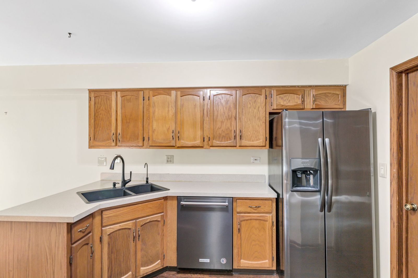 2116 Glasgow Court #2116, Hanover Park, IL 60133