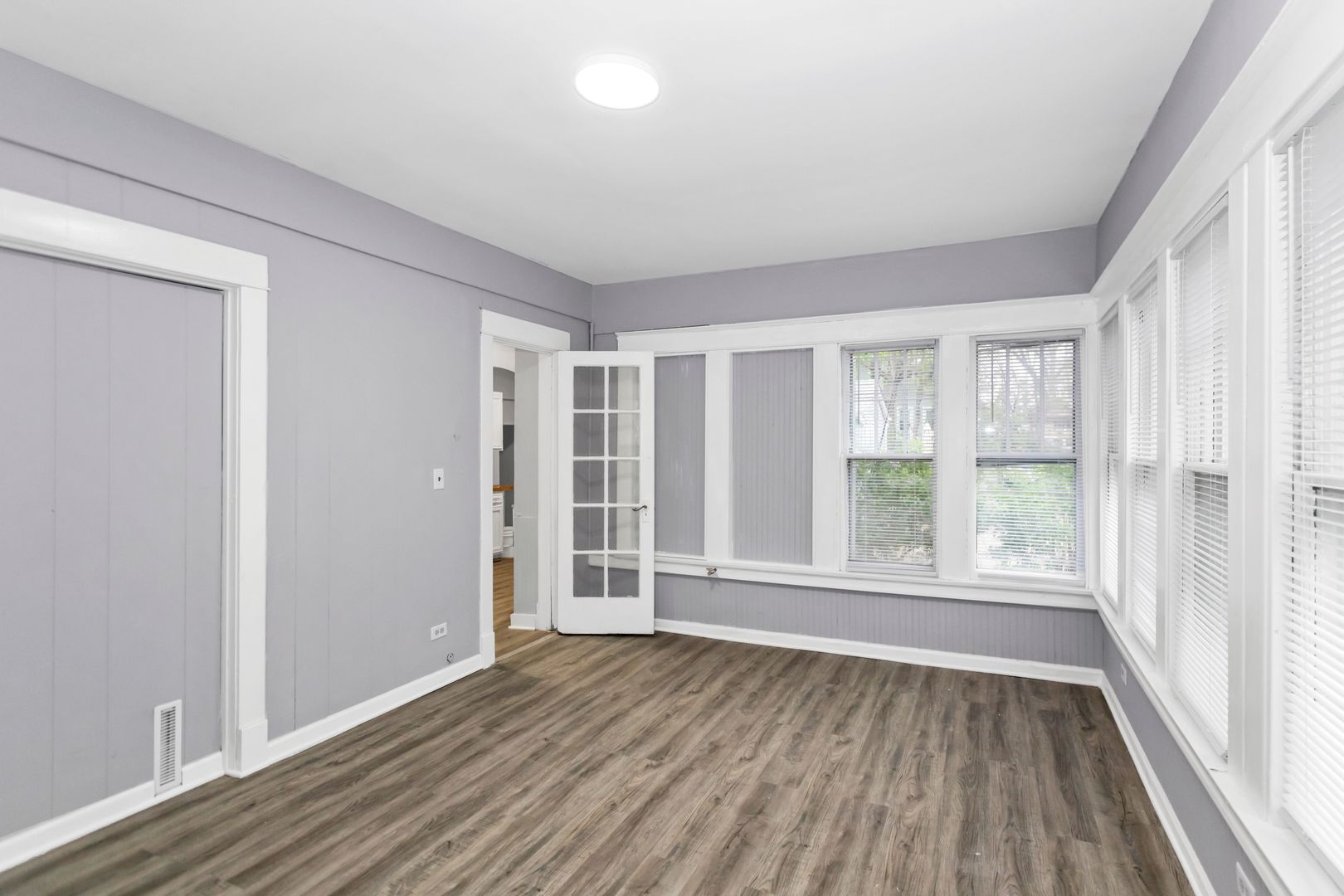 209 E Washington Street, West Chicago, IL 60185